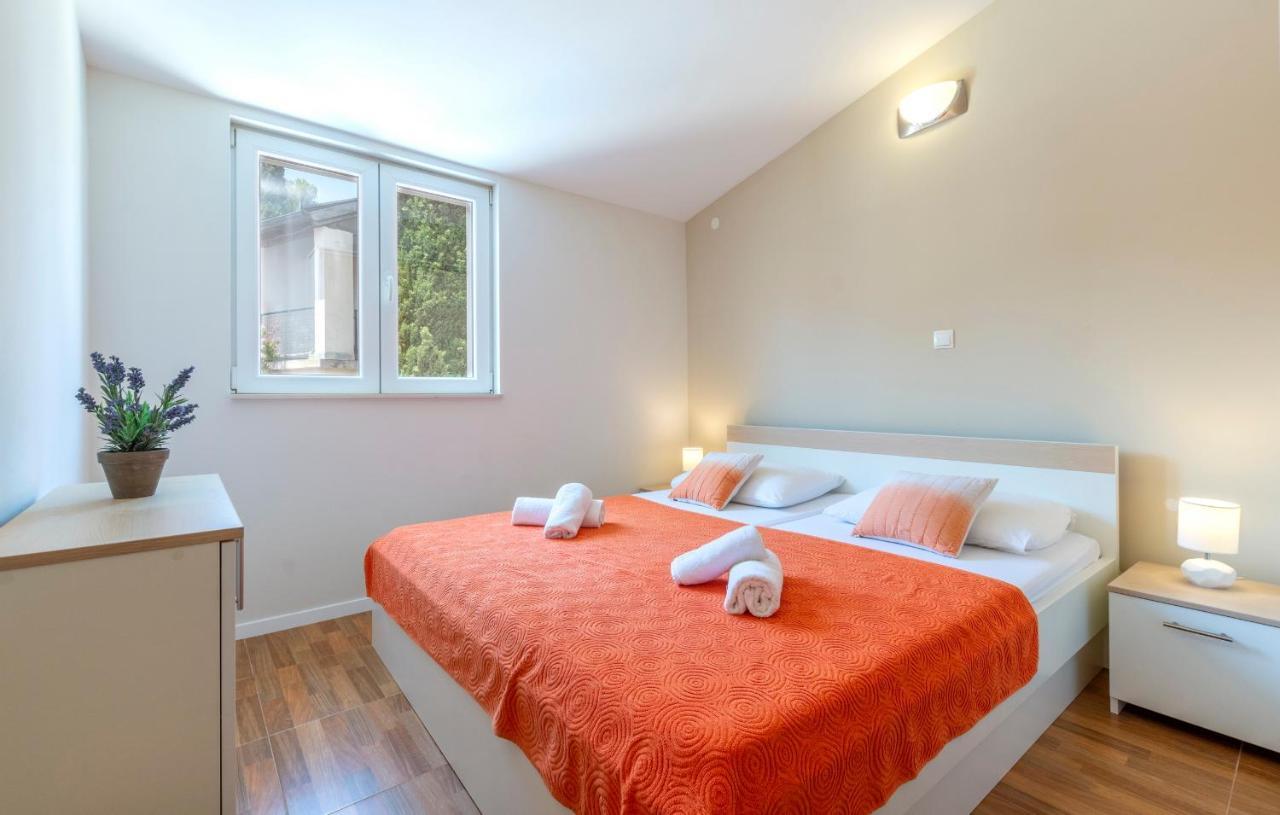 Apartments Listes Milna  Exterior foto