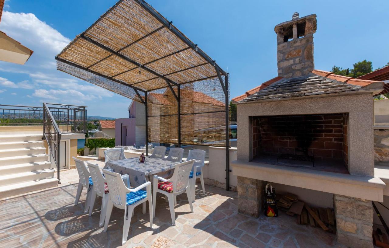 Apartments Listes Milna  Exterior foto