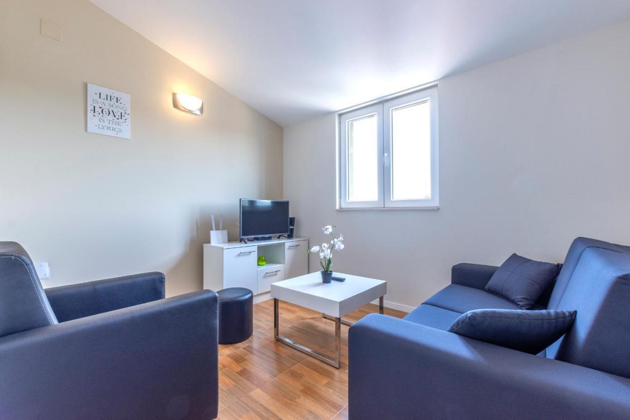 Apartments Listes Milna  Exterior foto
