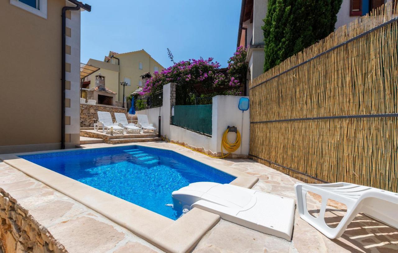 Apartments Listes Milna  Exterior foto