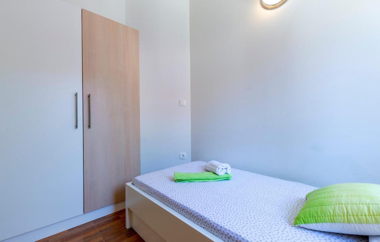 Apartments Listes Milna  Exterior foto